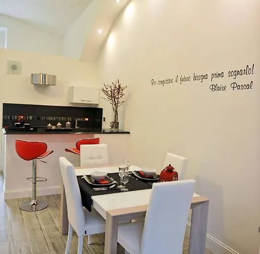 Maison Dora 10 *