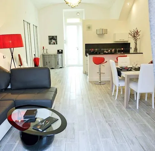 Appartamento Maison Dora 10 *