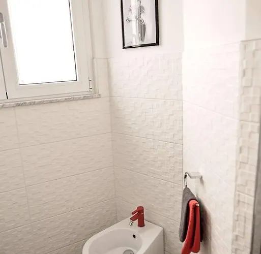 Maison Dora 10 *